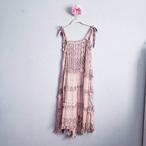 Olivialious Neutral Bohemian Tiered Midi Dress - Picture 8 of 10